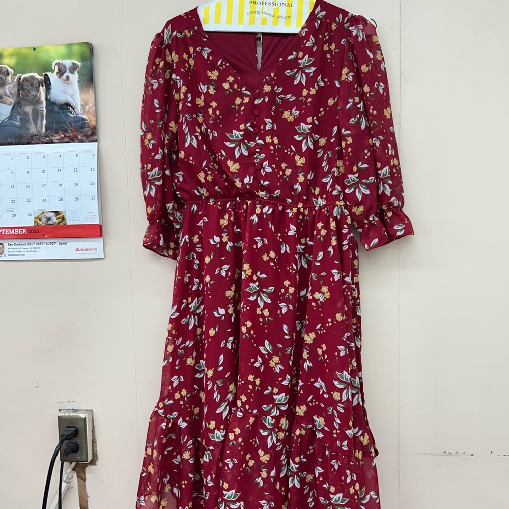 Floral Burgundy Midi Dress size L